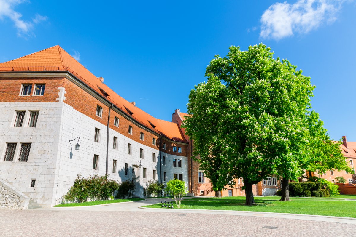 Masterpiece in Stone: The Architecture of Wawel’s Arcaded Courtyard